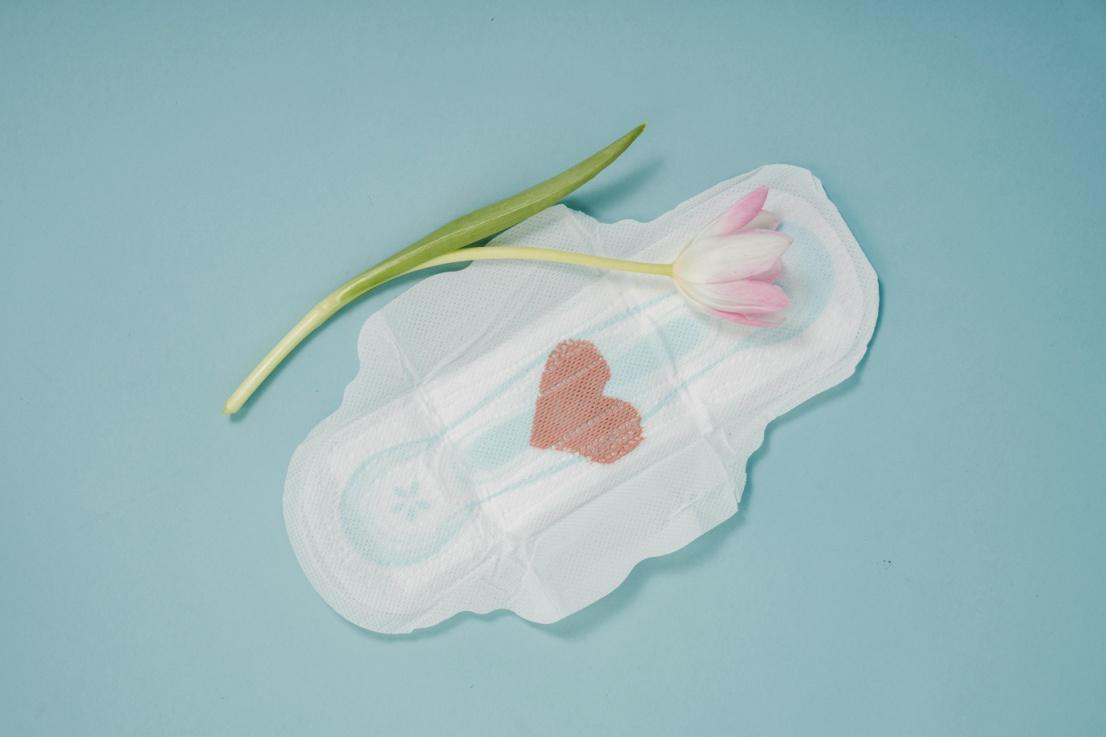  An open pad with a flower on it